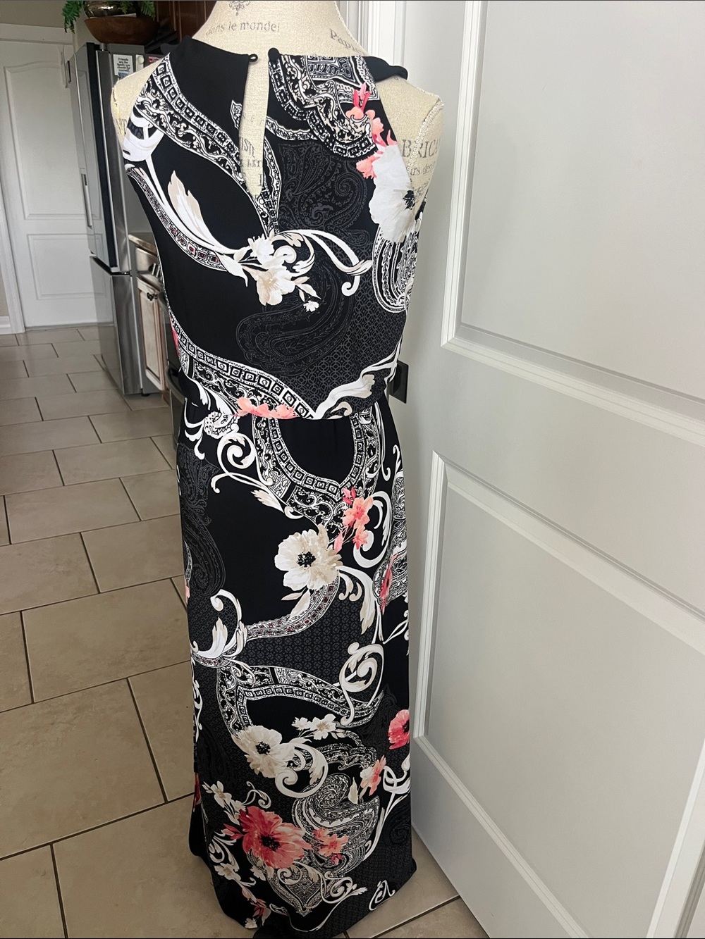 EUC White House Black Market black sleeveless maxi dress pink & white flowers S - Picture 5 of 7